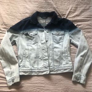 Cute ombre Jean jacket from GAP, been worn couple of times. Size small.
